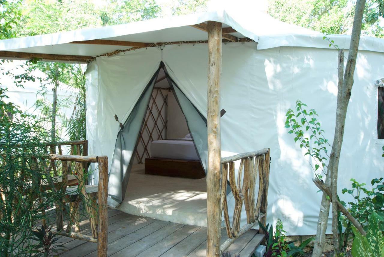 Huaya Camp Playa del Carmen