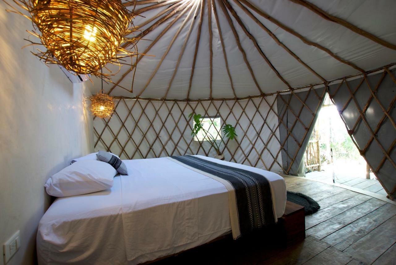 Huaya Camp * Playa del Carmen